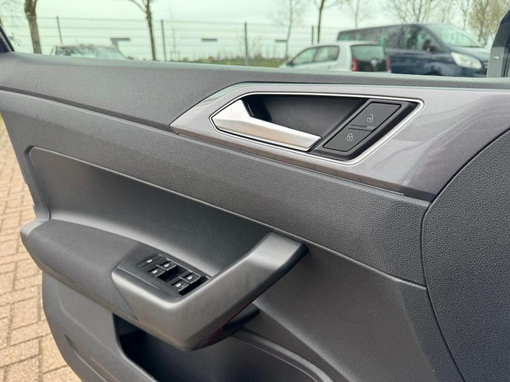 Volkswagen Polo 1.0 tsi highline