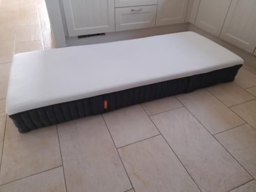 Dik matras 80 x 200 x 25 ( z.g.a.n.)