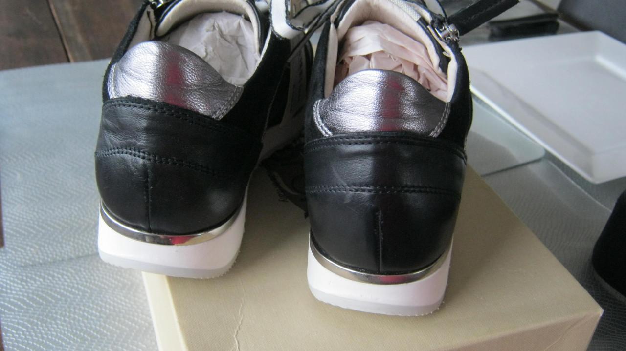 NIEUW DLS SCHOENEN MAAT 37 VOOR 50 EURO