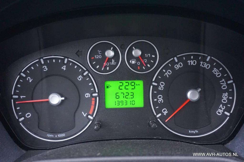 Ford Fiesta 1.3-8v cool & sound