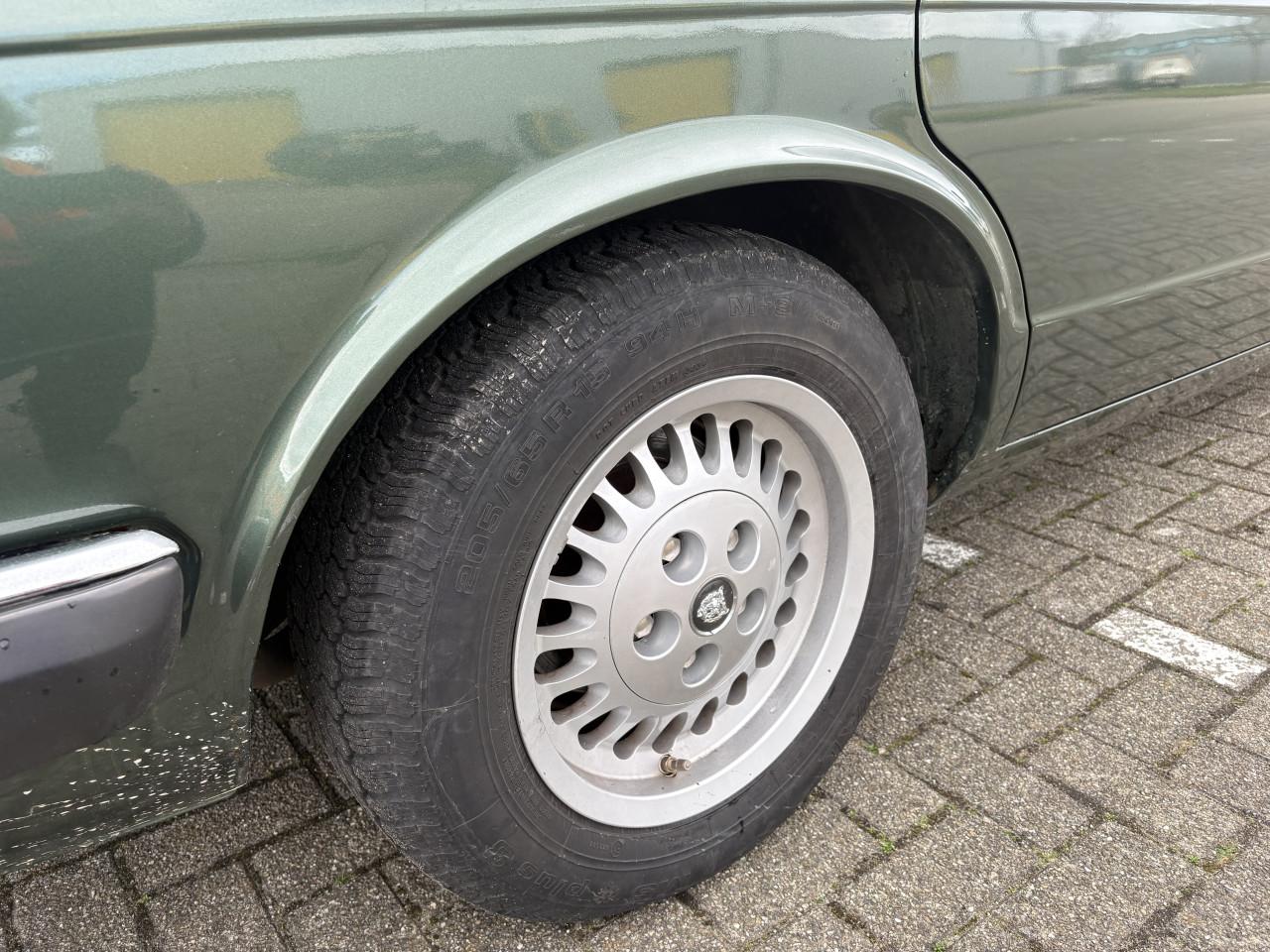 Jaguar XJ40 Sovereign youngtimer