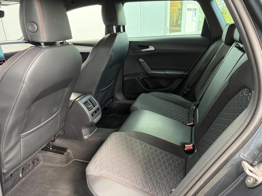 Seat Leon sportstourer 1.5 etsi fr automaat | keyless | zeer compleet