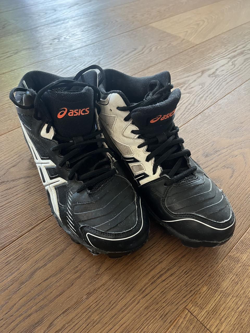 Sportschoenen veld (korfbal of hockey)