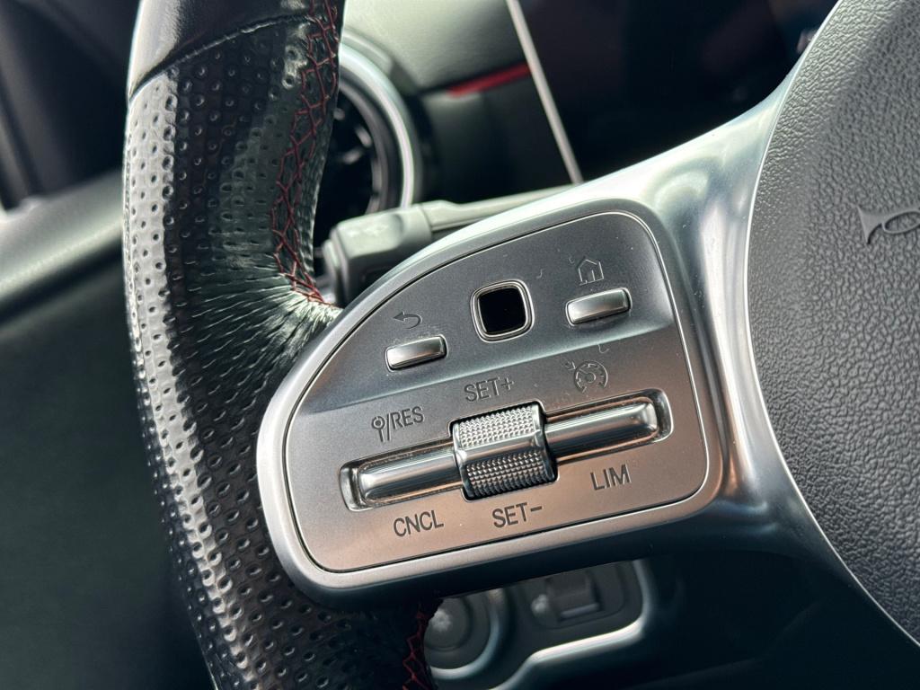 Mercedes-Benz A-Klasse 200 amg edition premium plus * camera * carplay * 18
