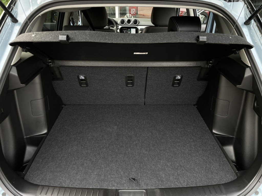 Suzuki Vitara 1.4 boosterjet style smart hybrid