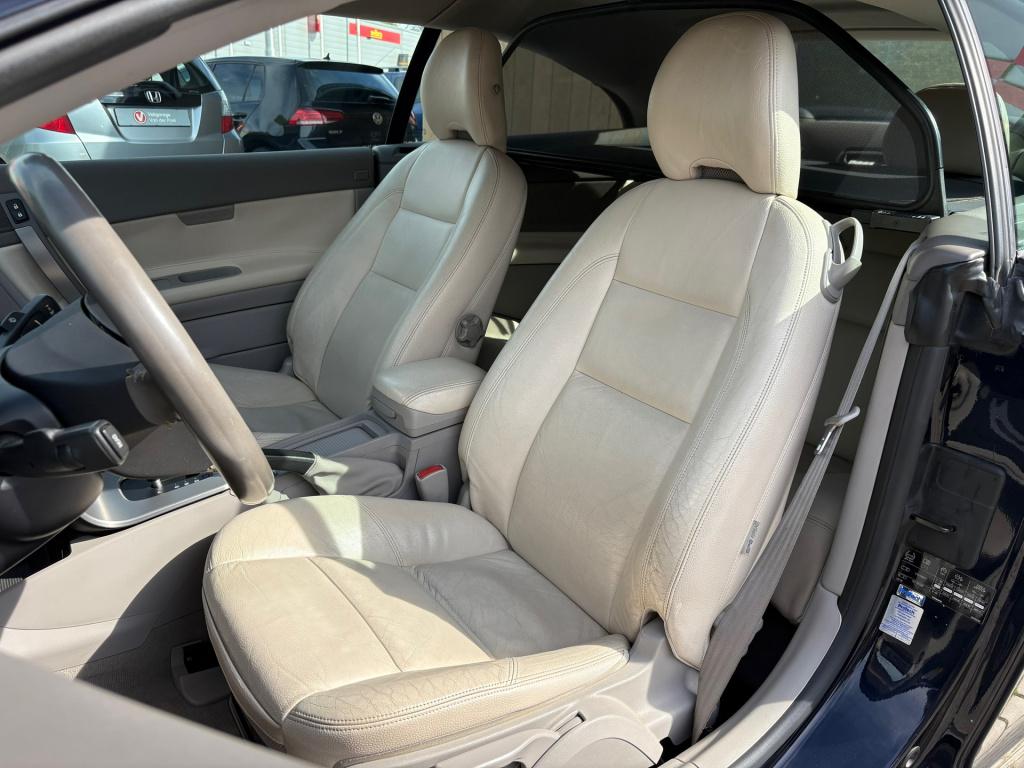 Volvo C70 convertible 2.4 momentum