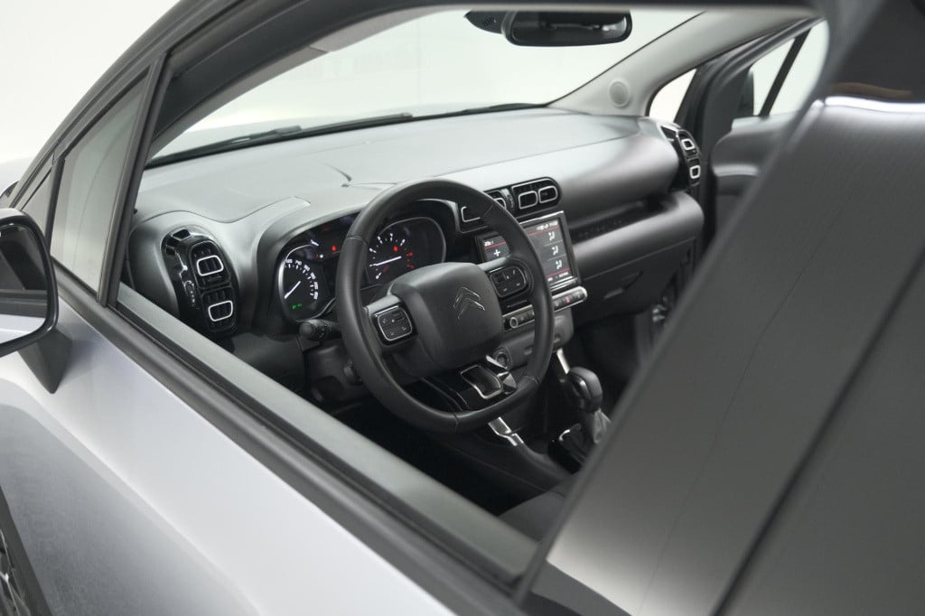 Citroen C3 Aircross puretech 130 eat6 max | camera | apple carplay | parkee