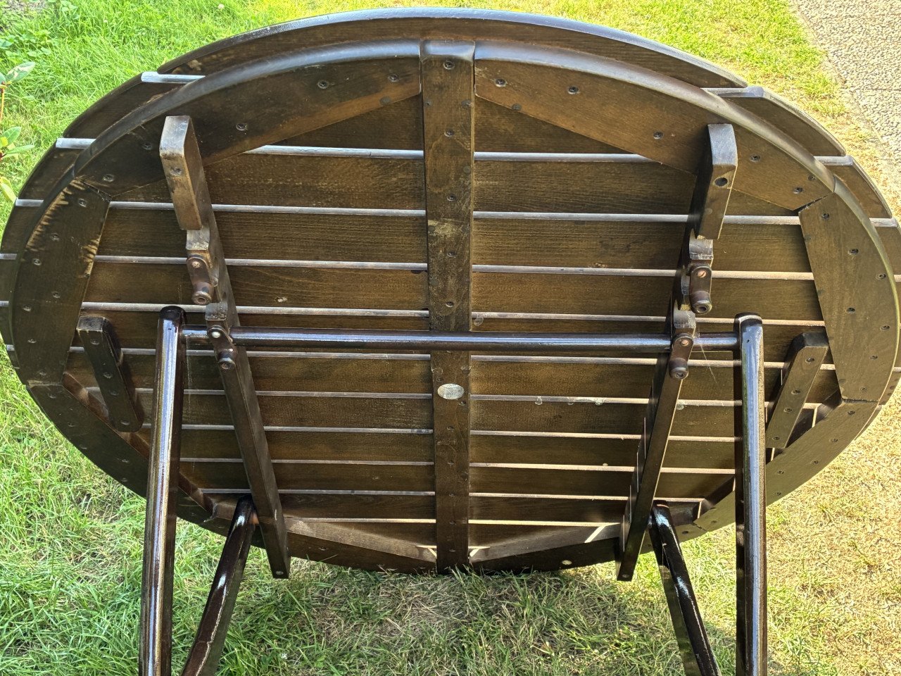Royal HERLAG hardhouten tuintafel, rond 115 cm