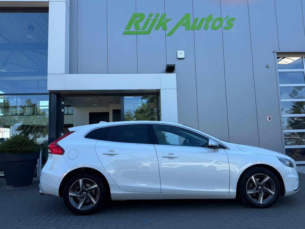 Volvo V40 2.0 d2 r-design business * nap * 100% onderhouden * 2e eigenaar