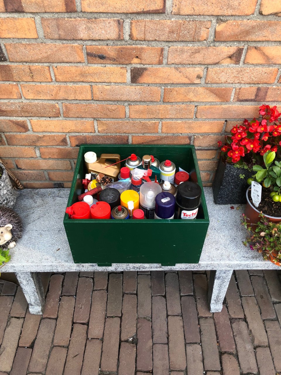 Groene houten bak.