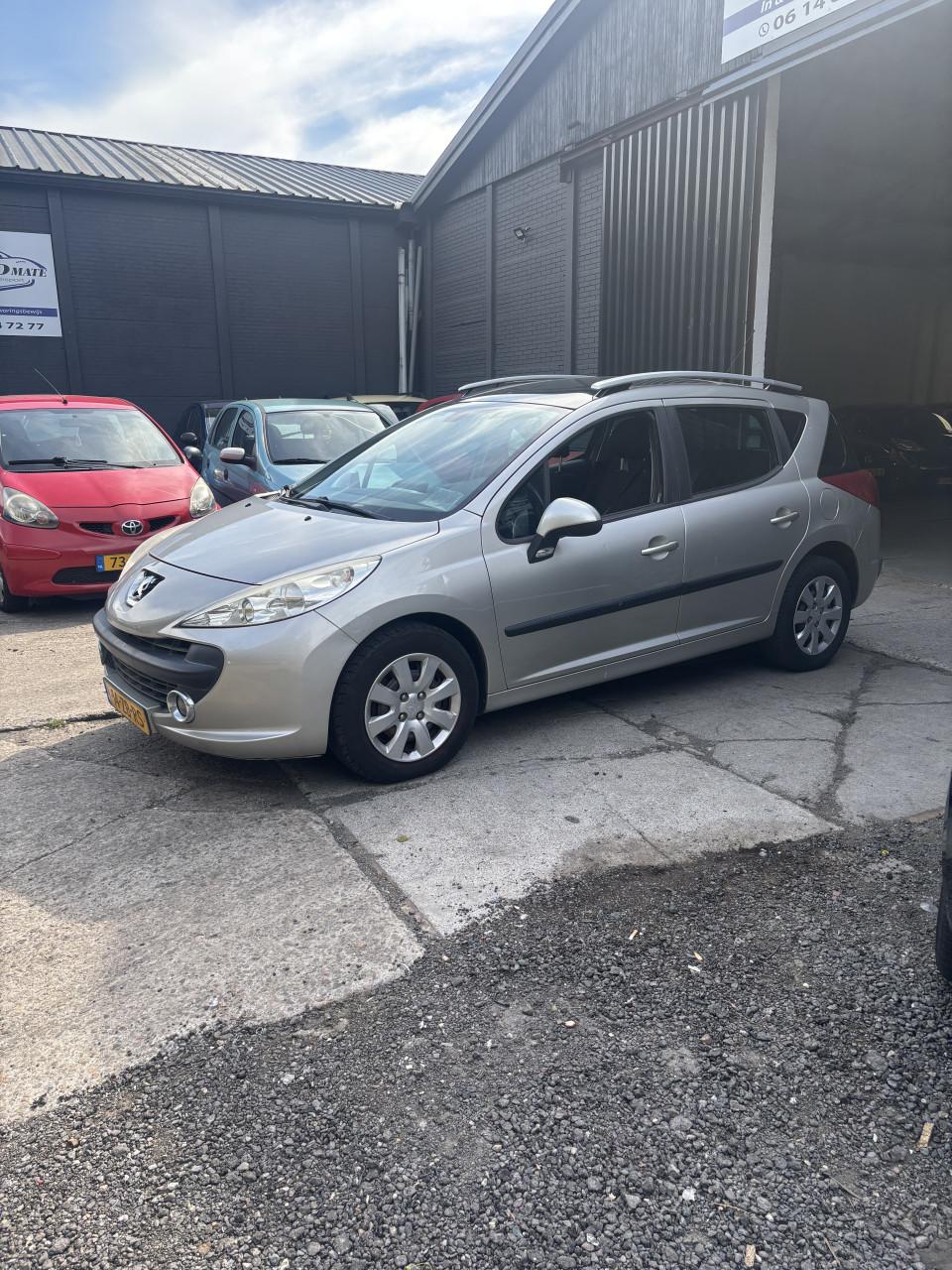 Peugeot 207 automaat