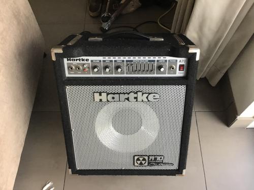 Complete set: Vioolbas en Hartke A70 Kickback combo versterker
