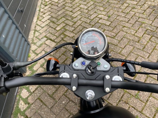 Schitterende nieuwe hanway raw 50 caferacers in div kleuren zundapp mdl
