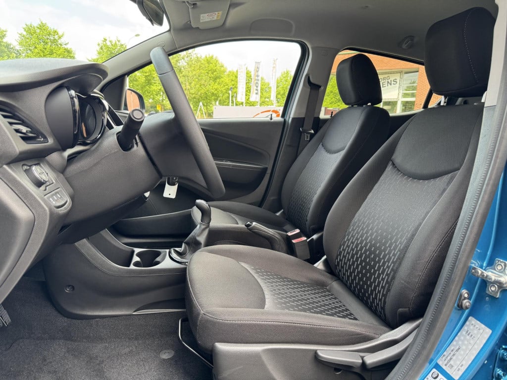 Opel Karl 1.0 rocks online edition lage km-stand + nl auto! | navigatie | c
