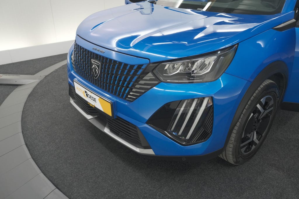 Peugeot 2008 puretech 130 eat8 blue lease allure | camera | navigatie | par
