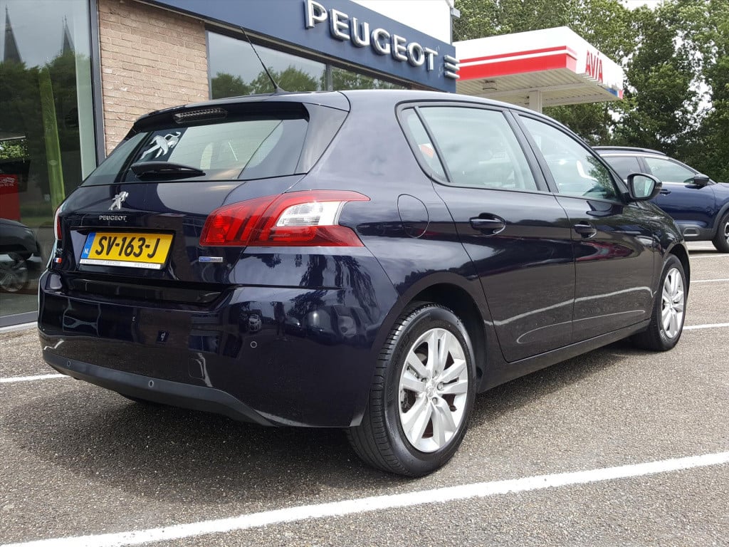 Peugeot 308 1.2 e-thp 110pk blue lease premium | navigatie | bt | cruise & 