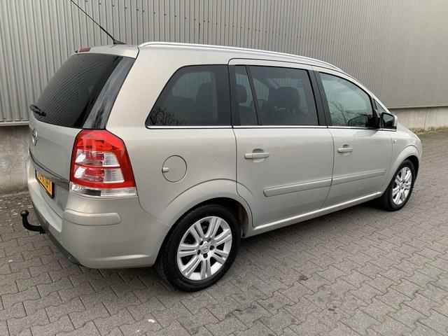 Opel Zafira 1.8 cosmo navi | pdc | cruise | climate control | trekhaak etc.
