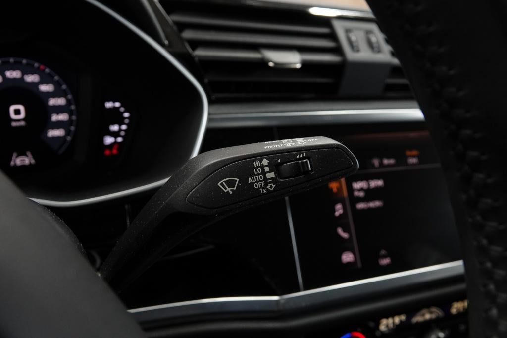 Audi Q3 sportback 1.5 tfsi | acc | driveselect | pdc |