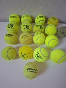 18 tennisballen voor de hond