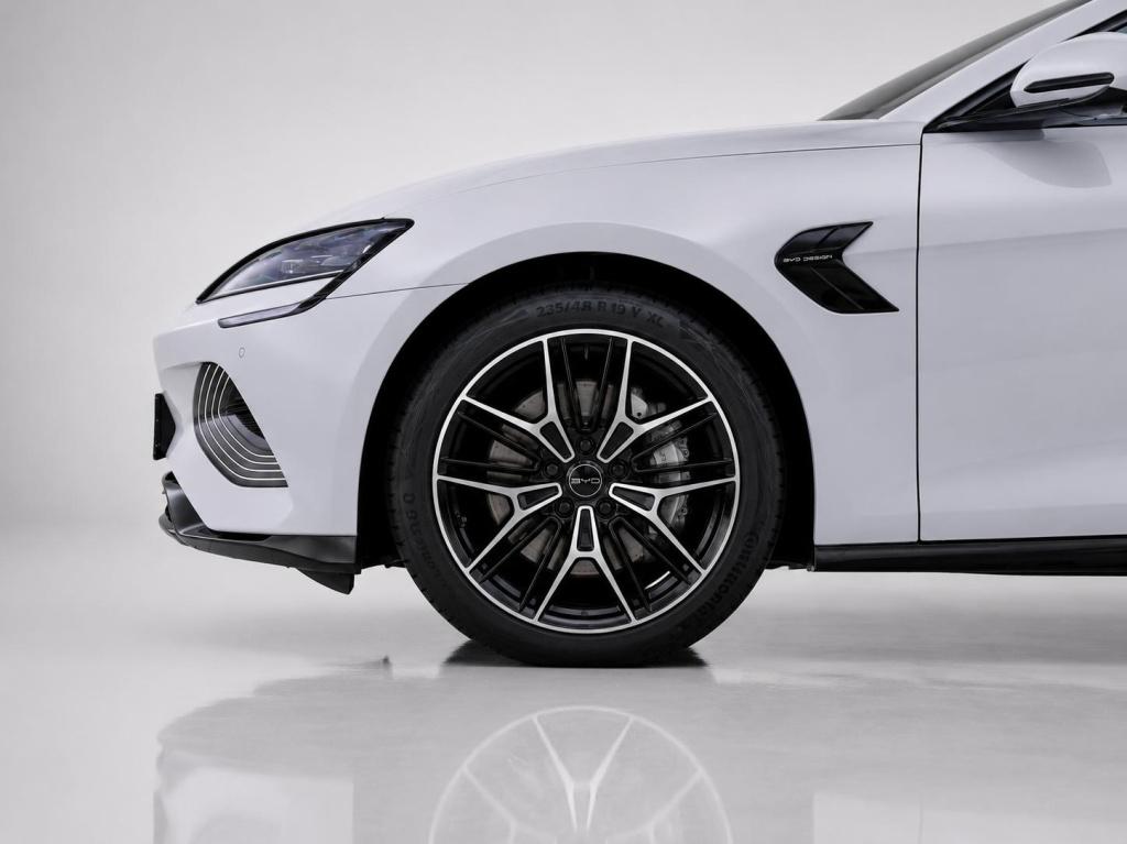Byd Seal design rwd 82.5 kwh