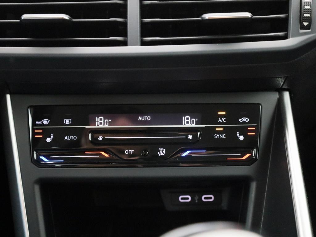 Volkswagen Polo 1.0 tsi life business | apple carplay / android auto | stoe