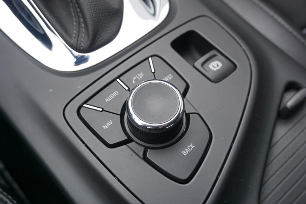 Opel Insignia 2.0 t edition automaat - climate / navi / cruise / leder / pa