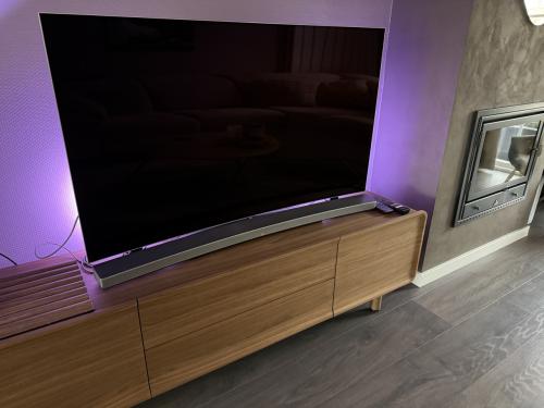 Leuke LG curved OLED TV 55”