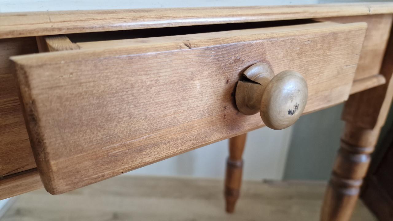 Grenen Side table/Theetafeltje (GEREVISEERD)