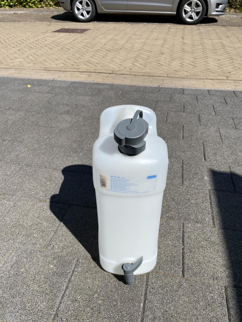 Water jerrycan 15 liter met kraan
