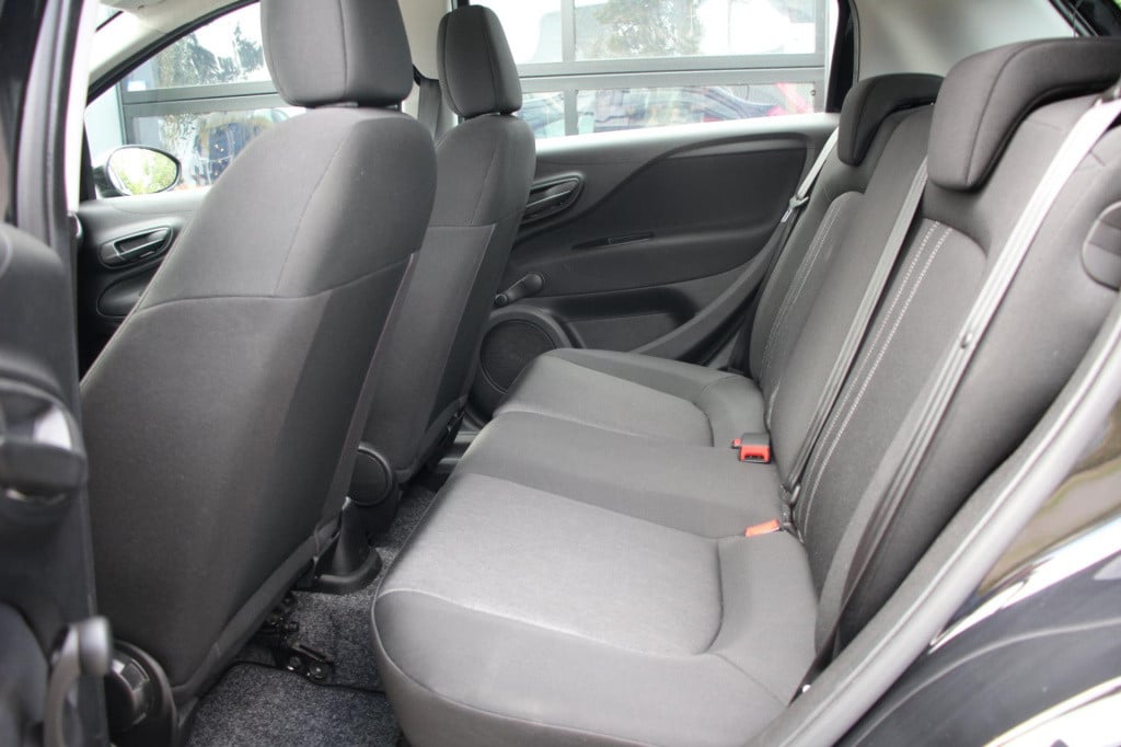Fiat Punto evo 1.2 lounge - elek pakket - airco - 5drs - nap - dealer oh!