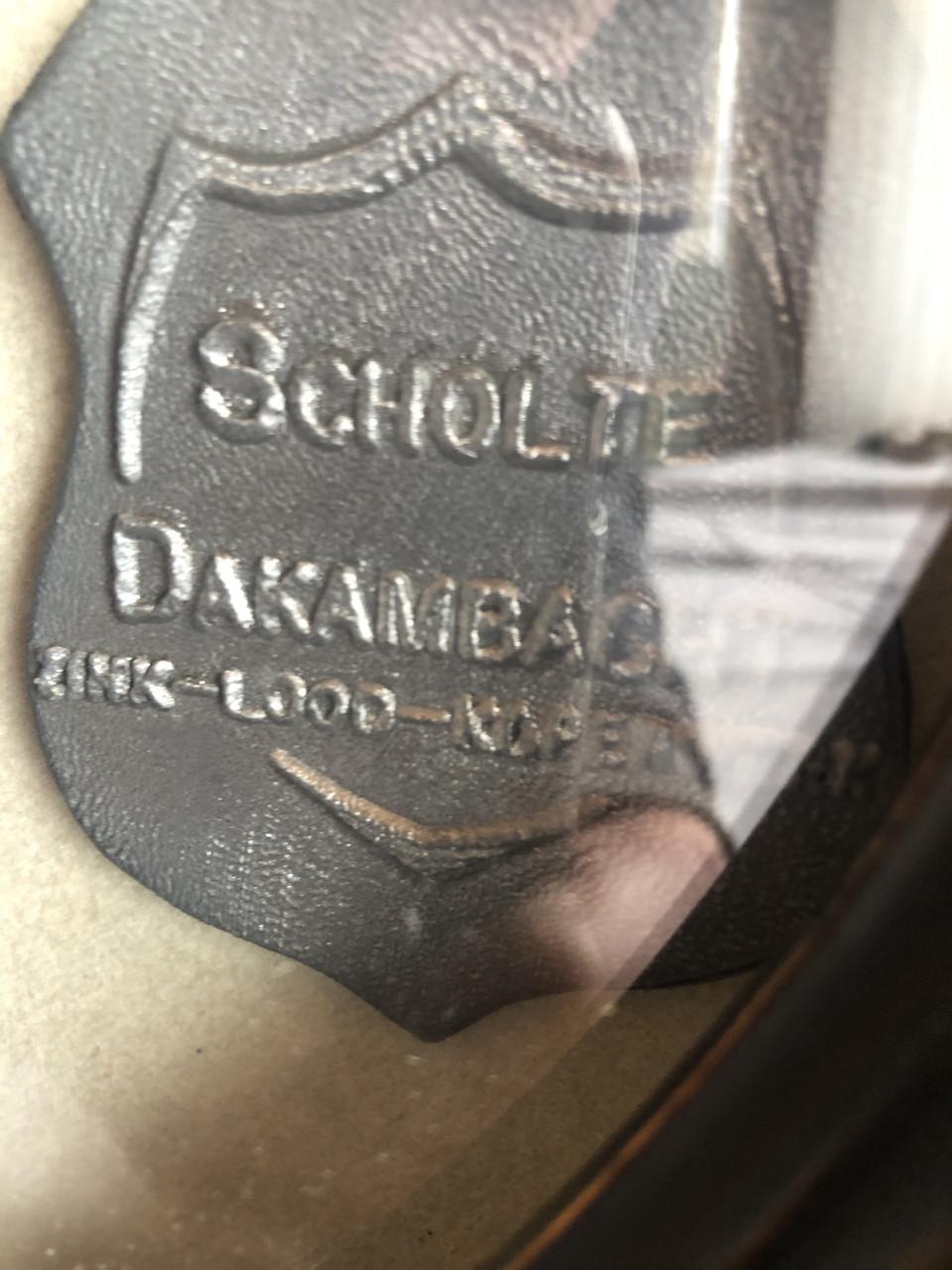 Loden schildjes in kader