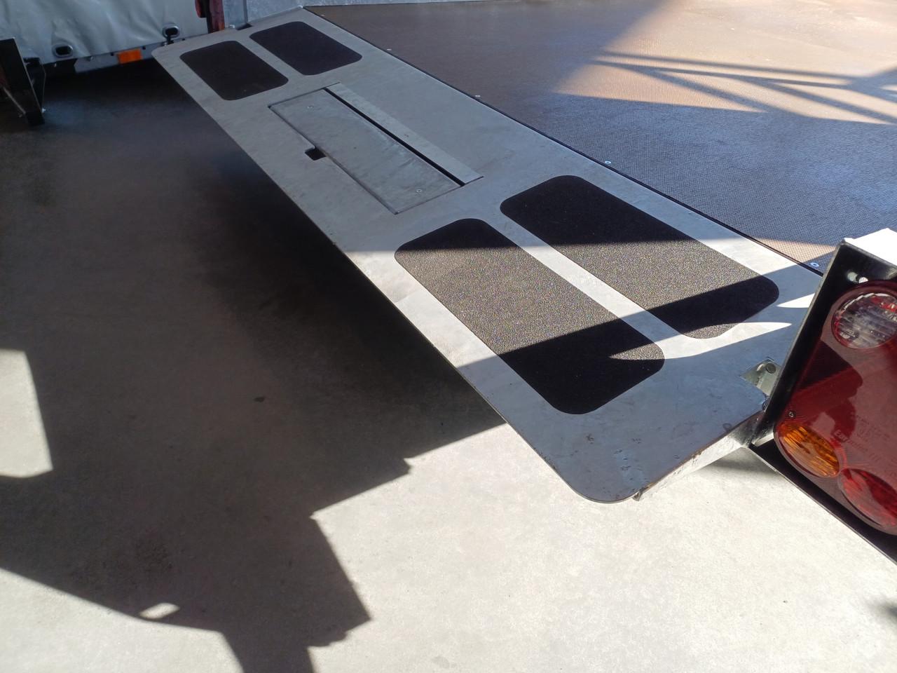 Afzinkbare machinetransporter