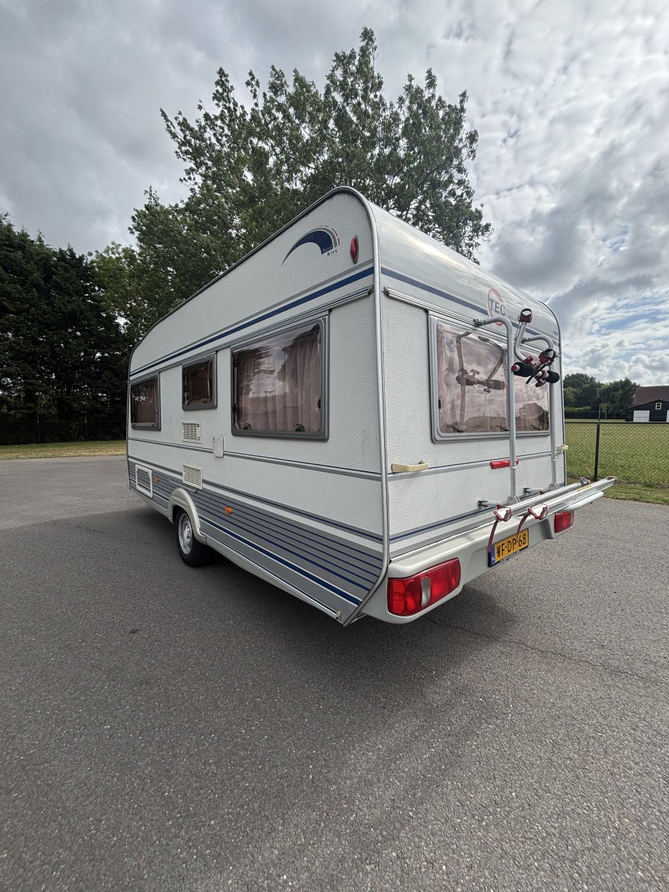 Tec Travelking 460 TDF + Isabella voortent