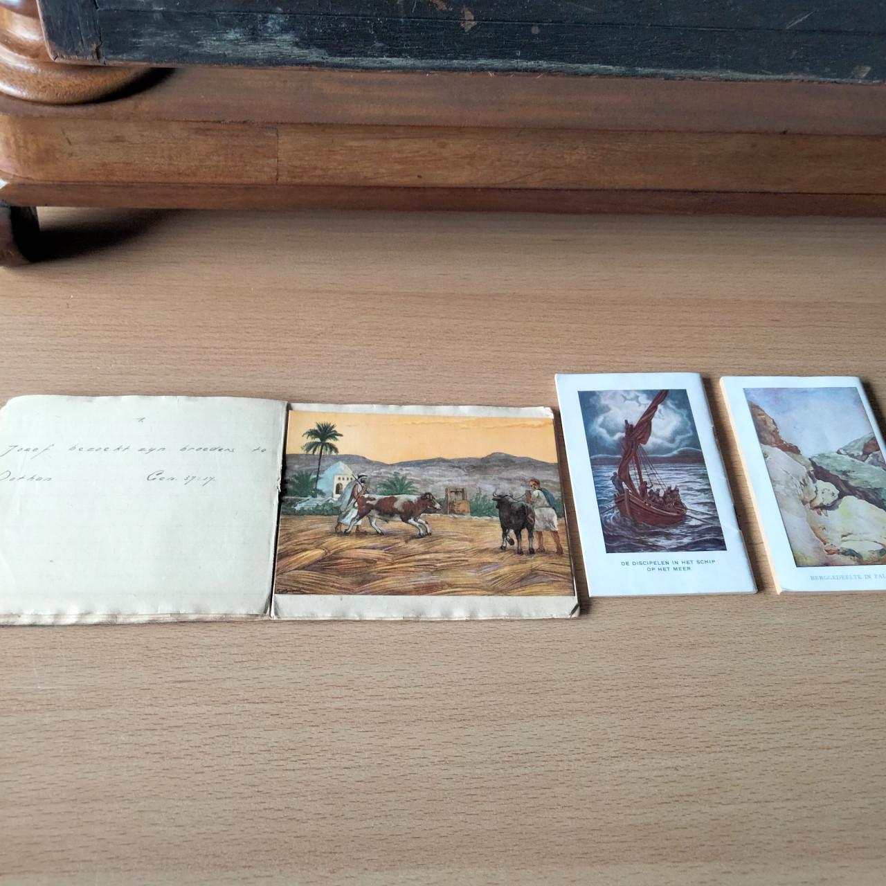 Diverse Bijbelse plaatjes en boekjes