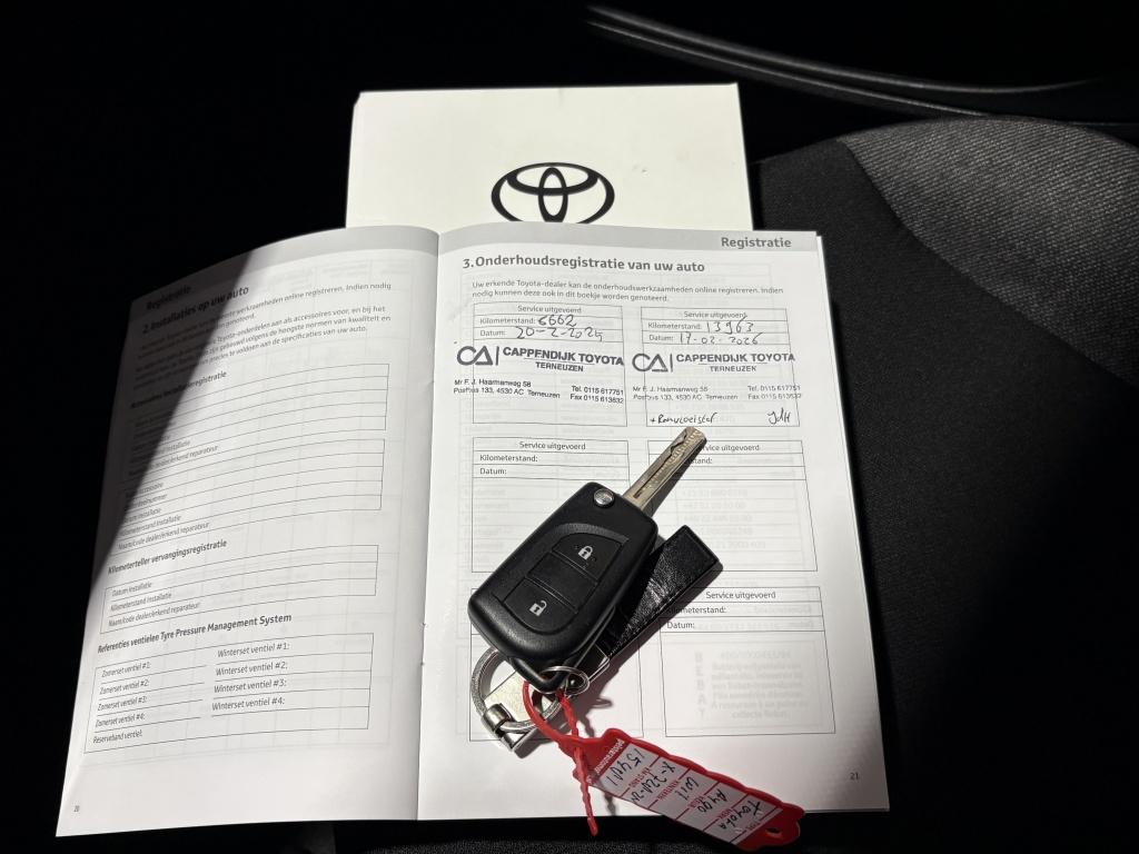 Toyota Aygo x 1.0 vvt-i mt play | camera | apple carplay |