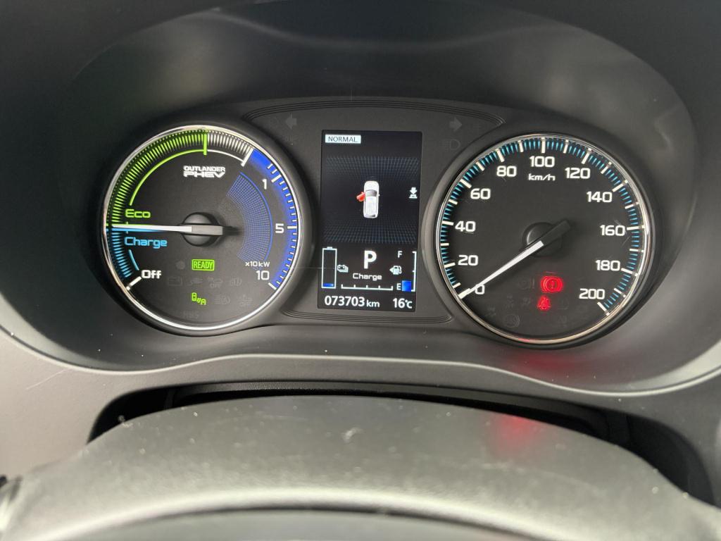 Mitsubishi Outlander 2.4 phev intense