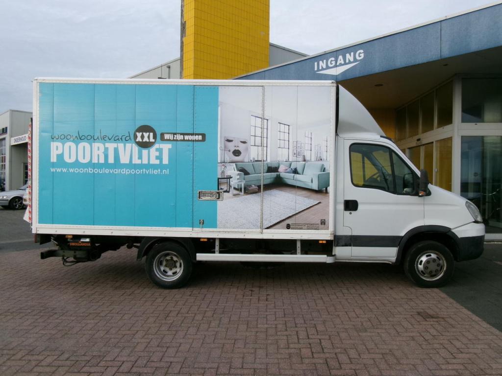 Iveco Daily 35c13 3-zits bakwagen + laadklep euro-5