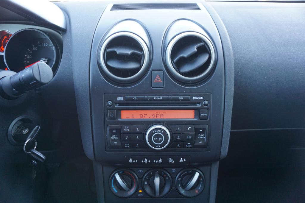 Nissan Qashqai 1.6 visia airco / cruise / elektr. ramen / trekhaak / lm vel