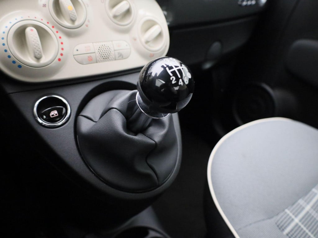 Fiat 500 1.0 hybrid lounge | navigatie | apple carplay / android auto | cru