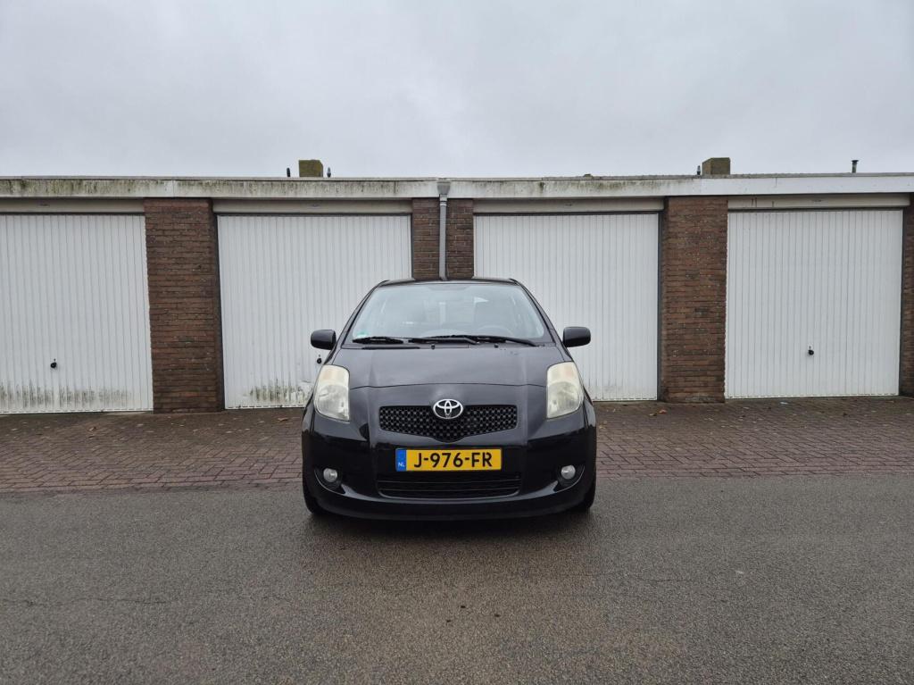 Toyota Yaris 1.3 vvti cool / 5-deurs / airco