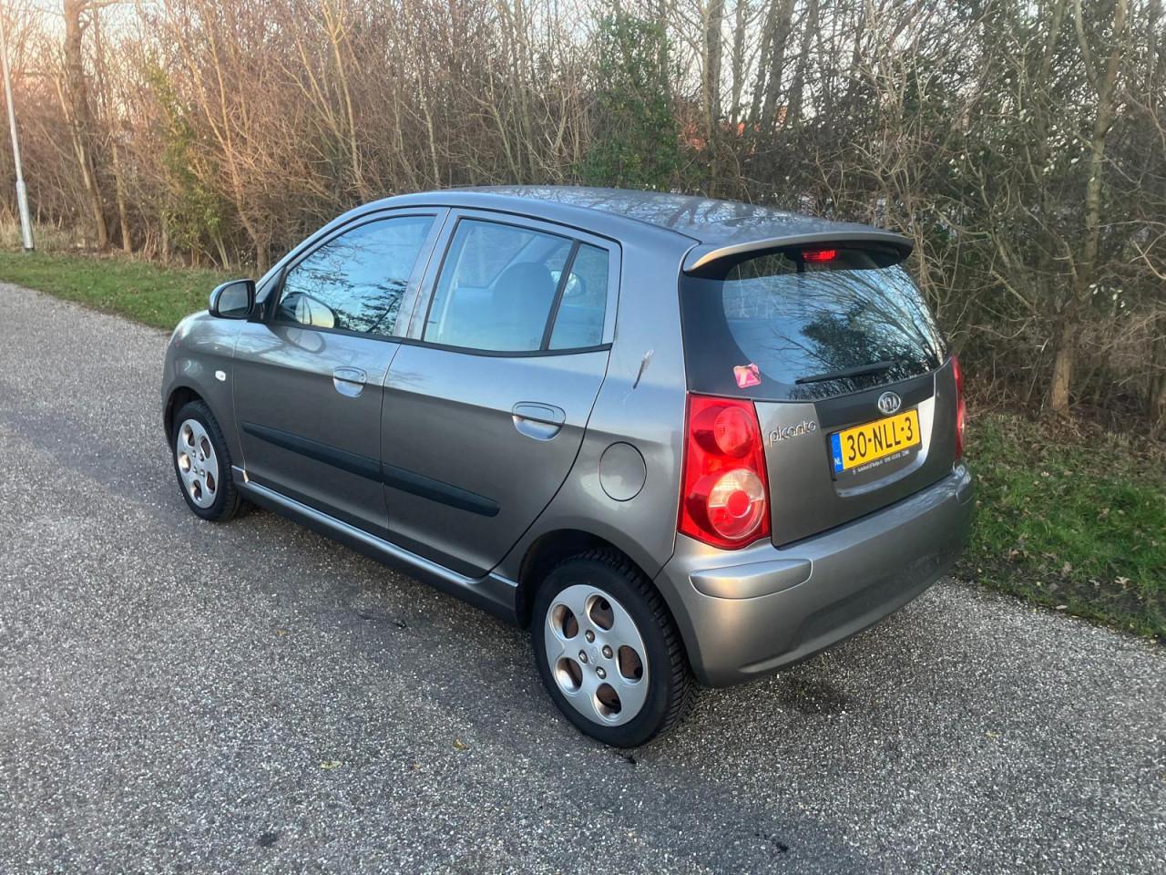 Kia Picanto 1.0