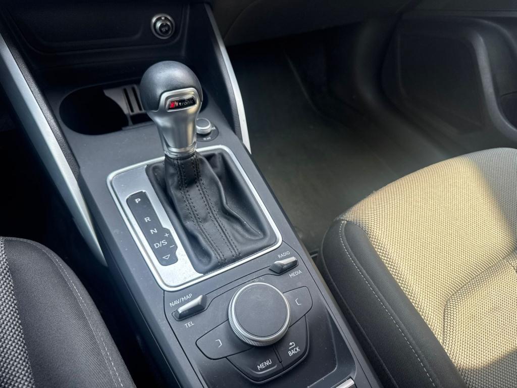 Audi Q2 30 tfsi sport