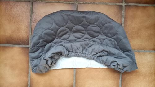 Zitting of halve kussen beschermer/ hoes van Livarno Home. Nieuw.