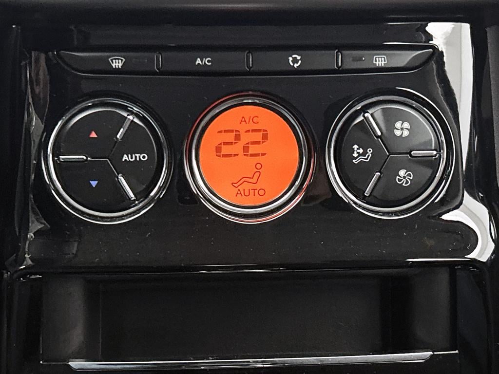 Citroen C3 82pk automaat etg selection | rijklaar | trekhaak | navigatie | 