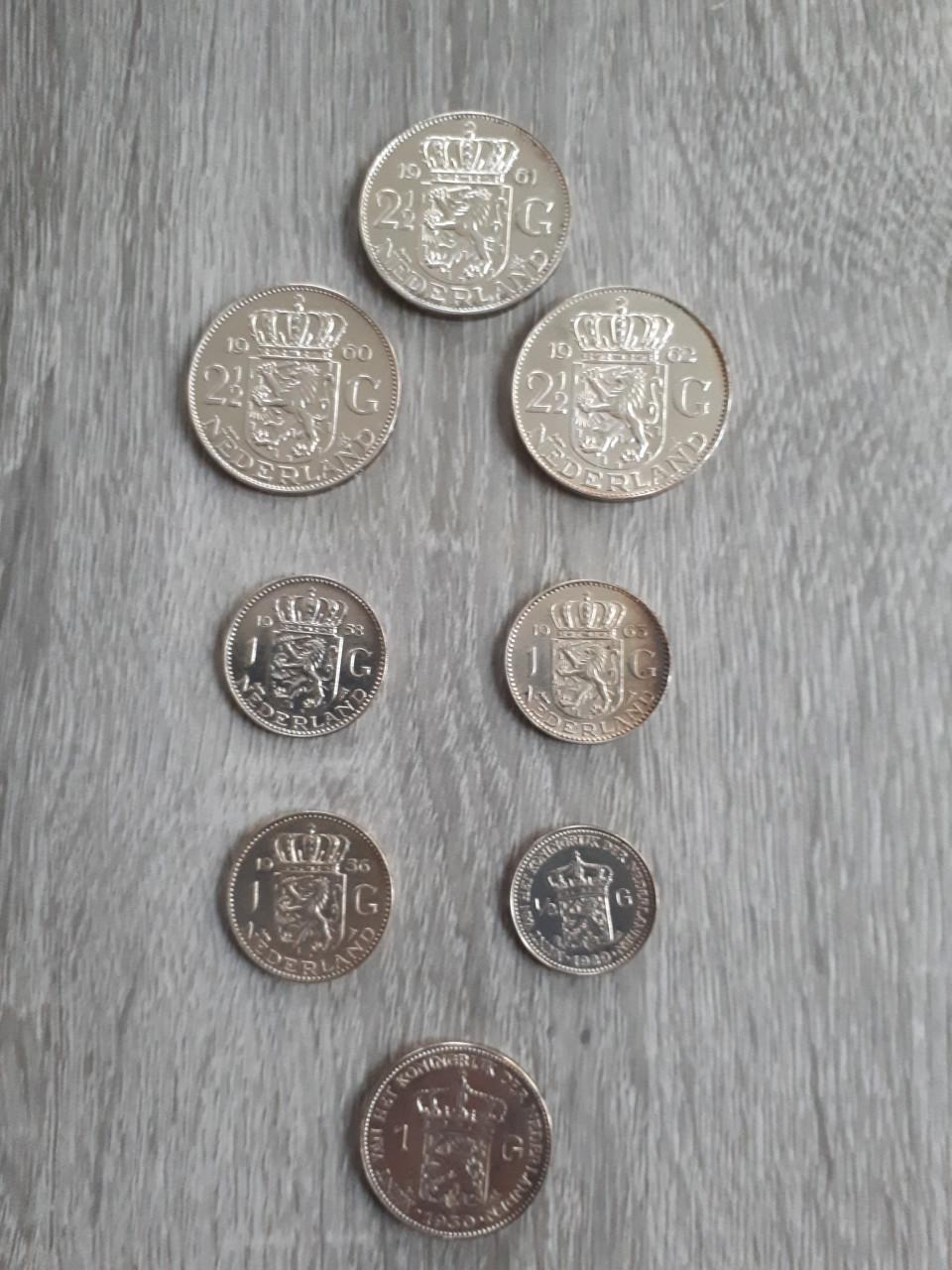 Diverse zilveren guldens en rijksdaalders