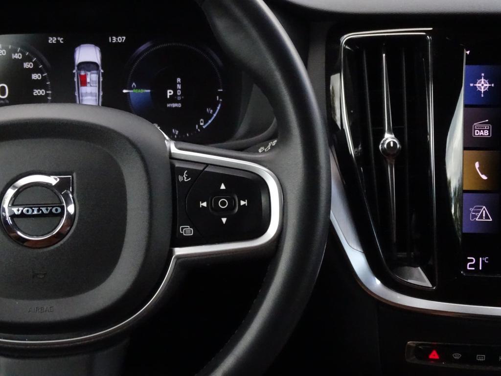 Volvo V60 2.0 t6 recharge awd inscription expression adapt. led | sensus co