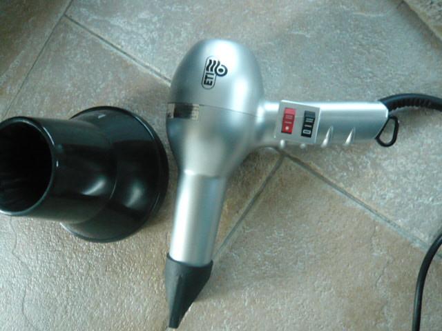 Z.G.A.N.  PROFESSIONELE HAAR FOHN "ETI