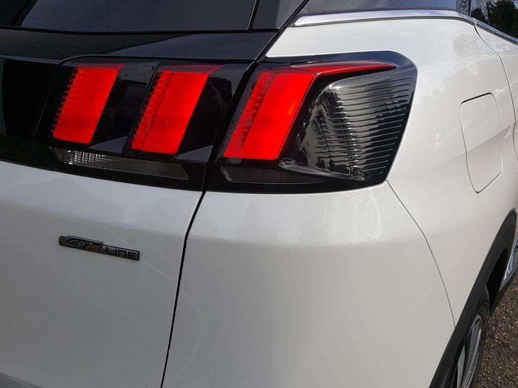 Peugeot 3008 1.2 puretech 130pk s&s gt-line trekhaak afneembaar | apple car