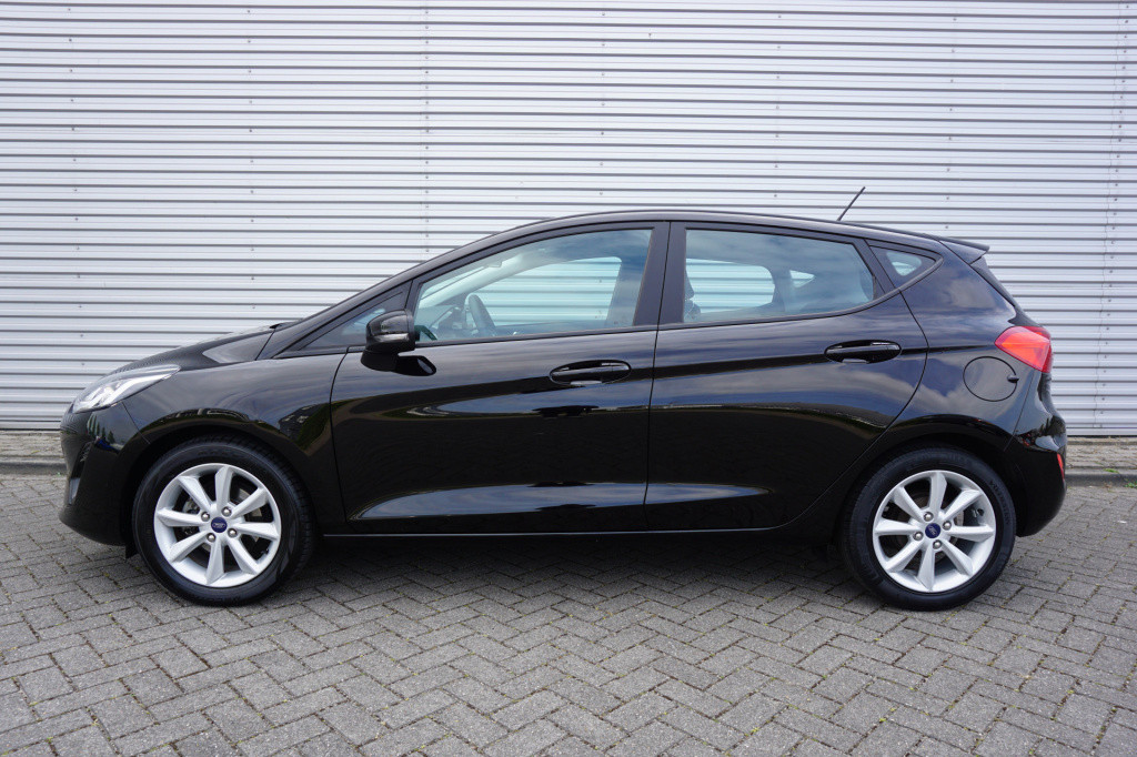 Ford Fiesta 1.1 trend / 1e eigenaar / airco / navi / lane ass. / cruise / p