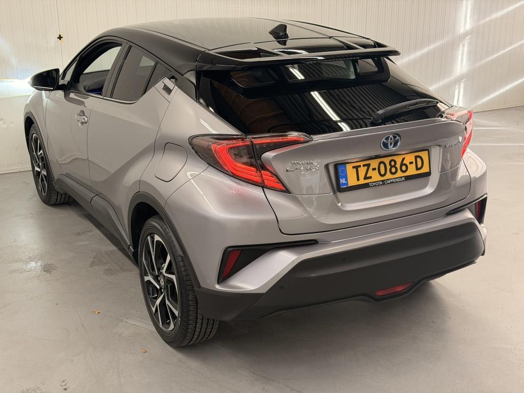 Toyota C-hr 1.8 hybrid bi-tone plus